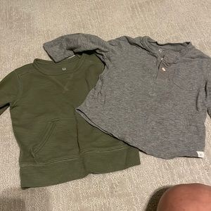 2 gap shirts